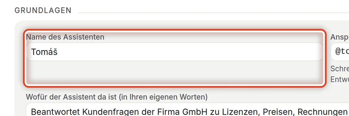 Nahaufnahme – Der Name des Assistenten
